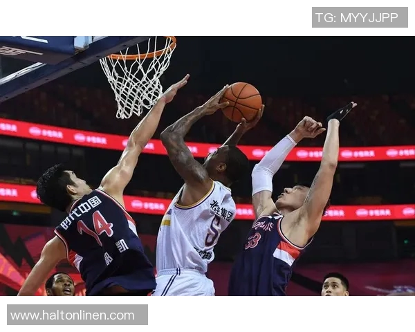 上海篮球队盯防战术创新解析助力球队崛起与胜利之路 上海篮球队盯防战术创新解析助力球队崛起与胜利之路