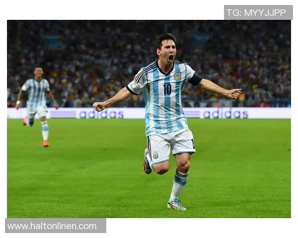 全球雕像最多的足球明星揭晓他的传奇人生与成就 全球雕像最多的足球明星揭晓他的传奇人生与成就