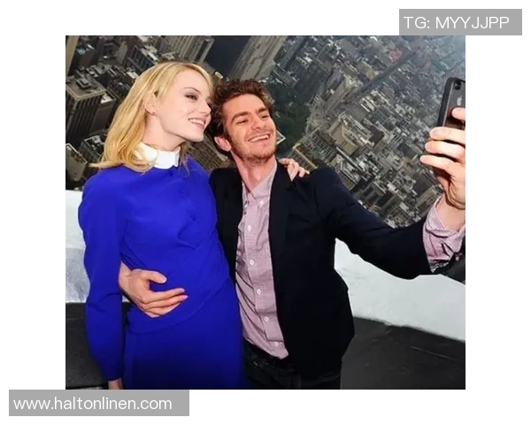 欧洲足球明星夫妻甜蜜瞬间大揭秘精彩照片集锦展示他们的爱情与事业 欧洲足球明星夫妻甜蜜瞬间大揭秘精彩照片集锦展示他们的爱情与事业